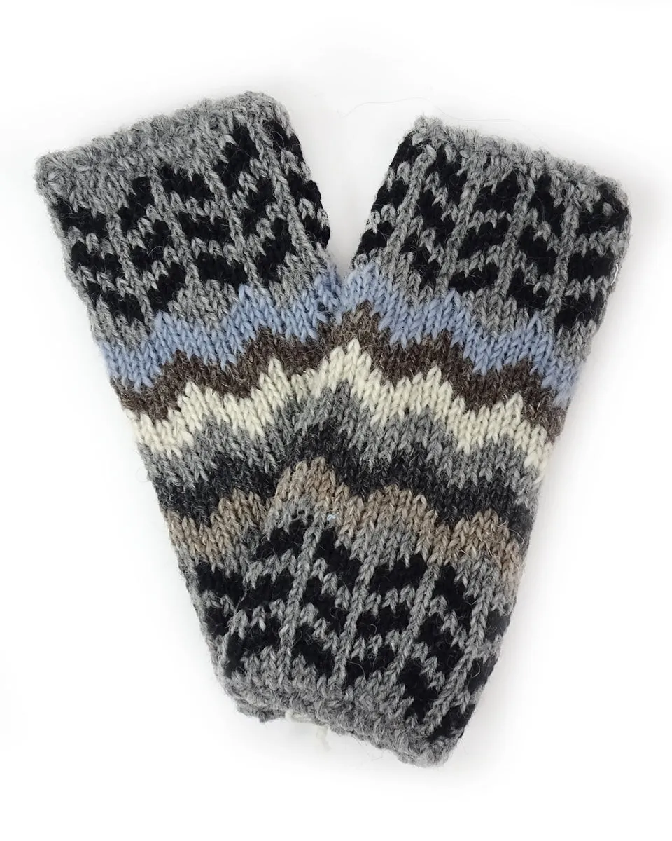 Intarsia Zig Zag Fingerless Gloves