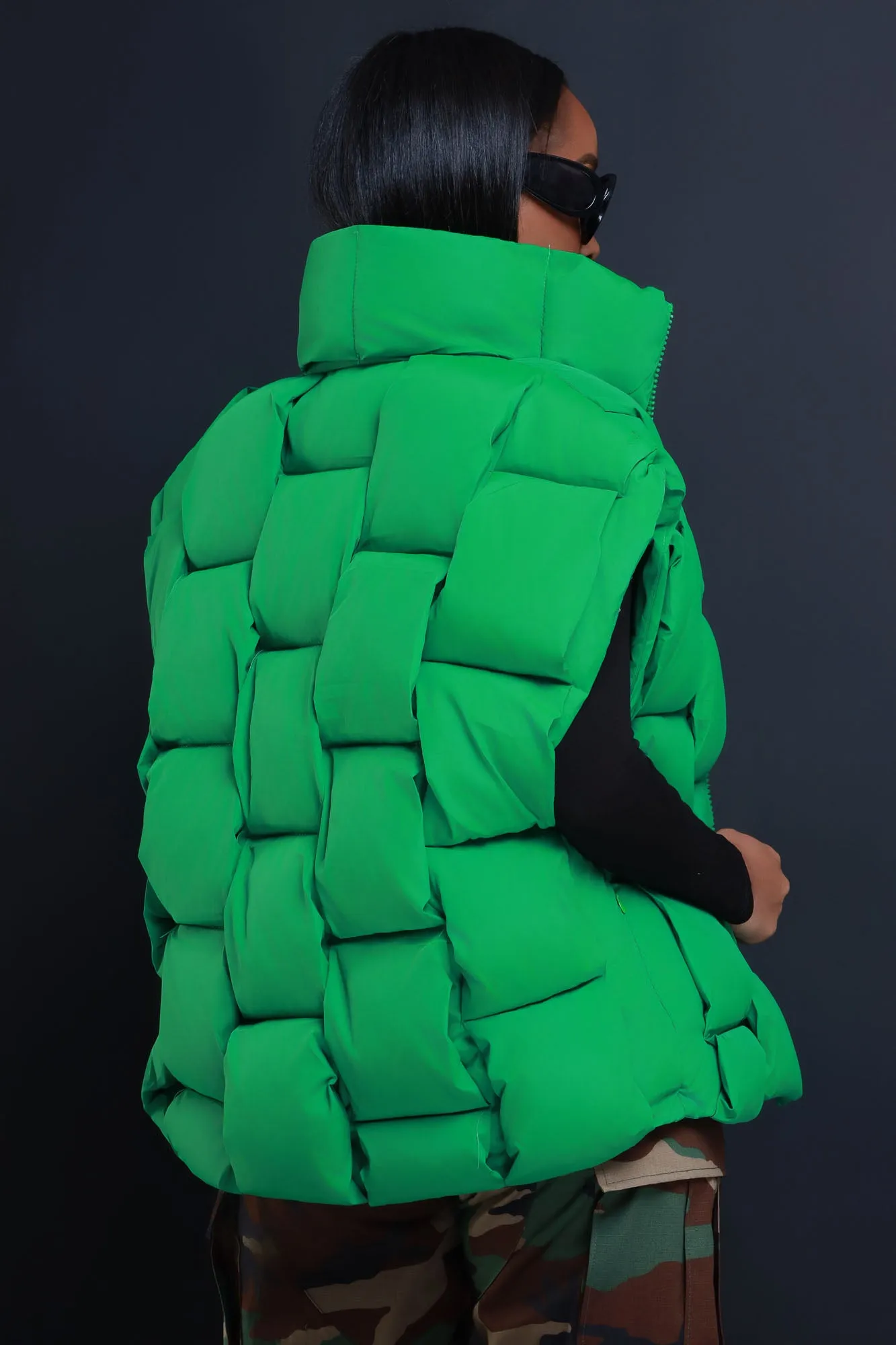 Nowhere Fast Sleeveless Oversized Puffer Vest - Green