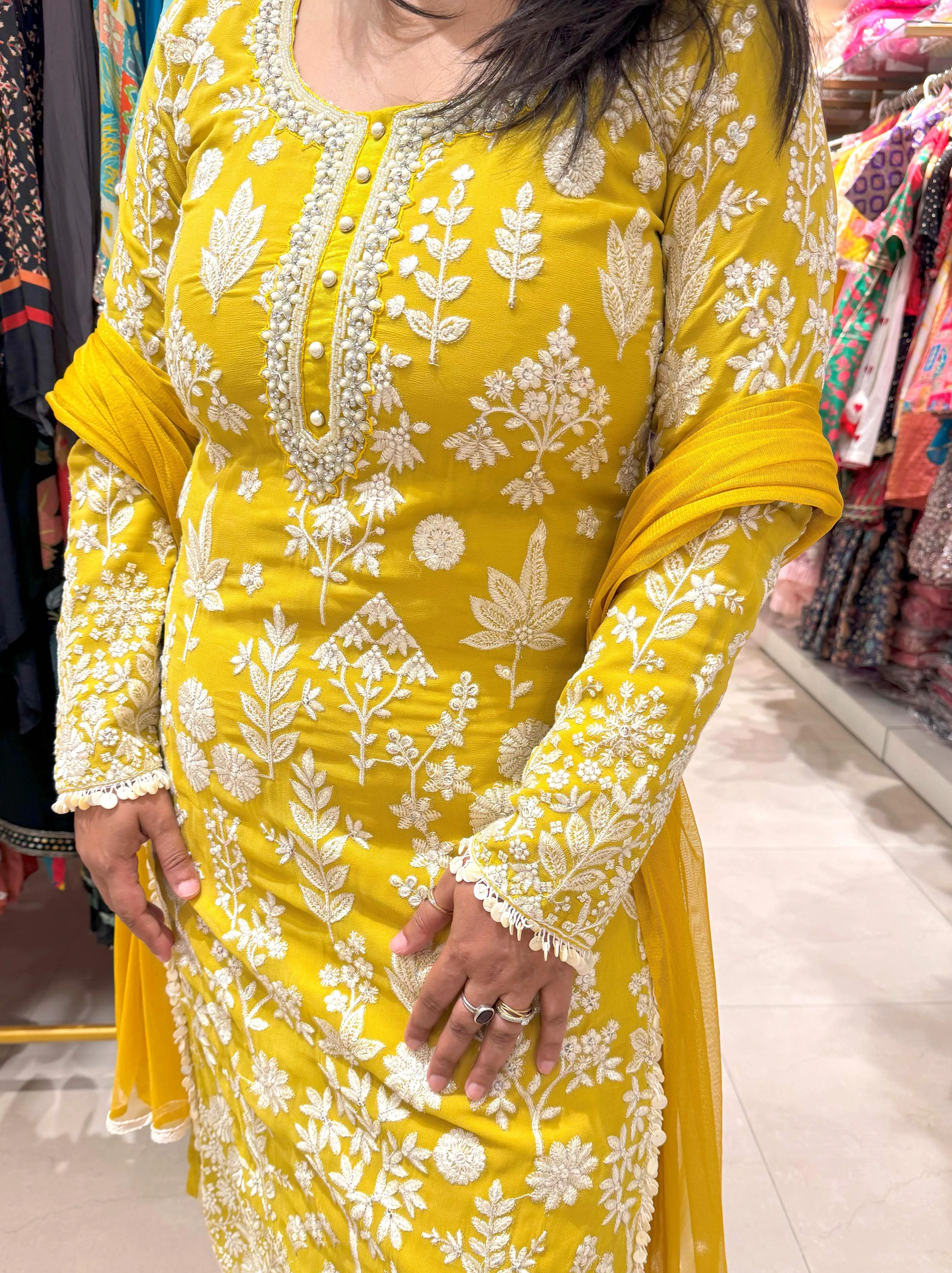 Yellow Cut Daana Suit Set