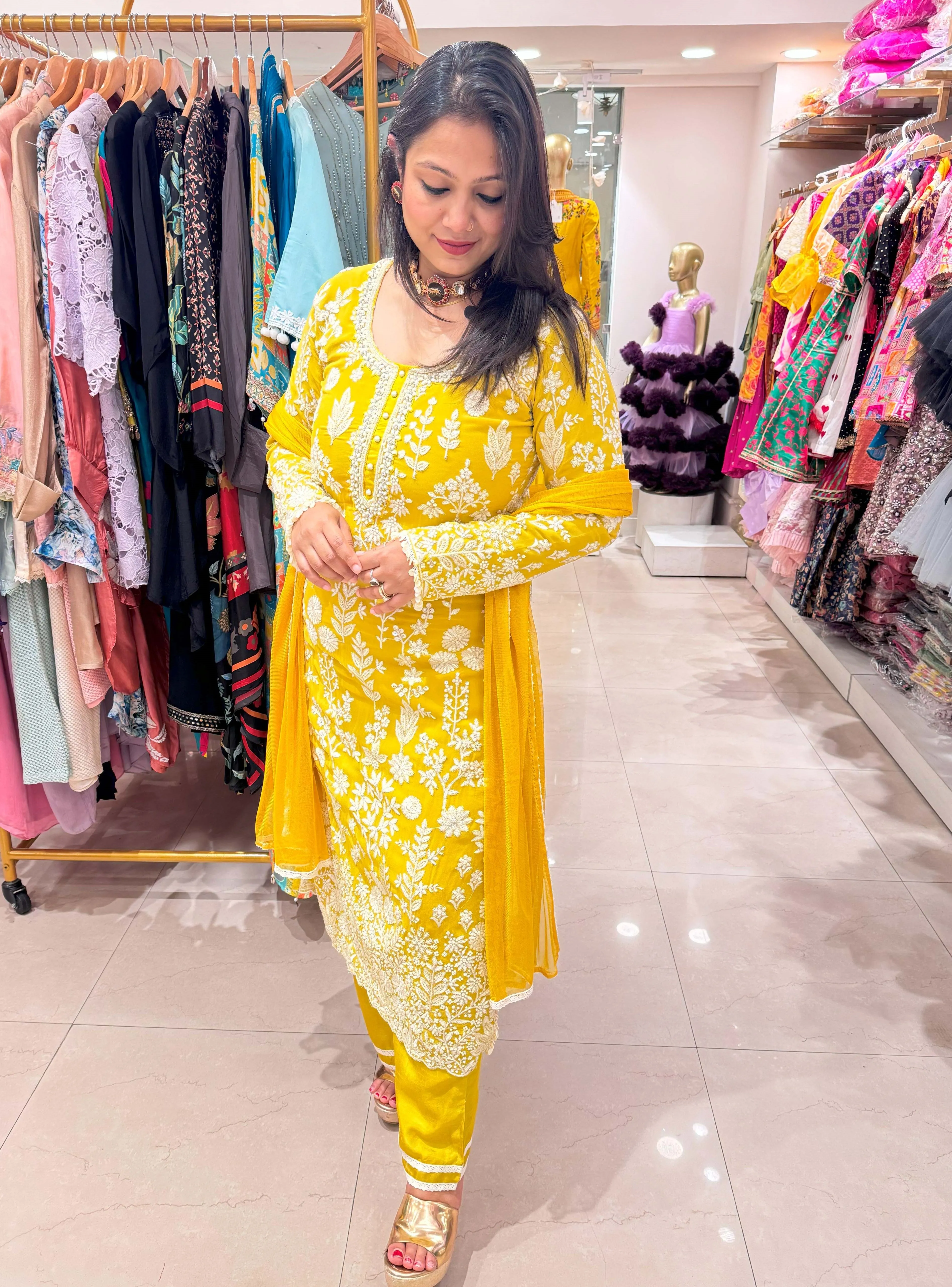 Yellow Cut Daana Suit Set